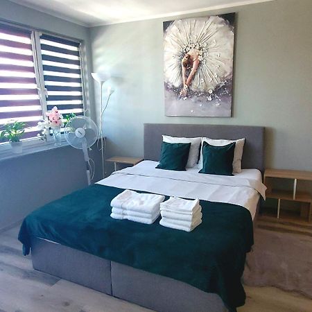Apartament Centrum Chmielna Warszawa Exteriör bild